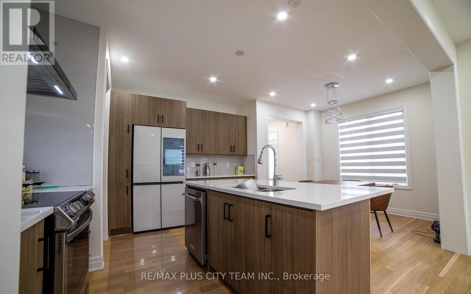 1 George Roman Avenue, Markham, Ontario  L6C 3L9 - Photo 7 - N13097428