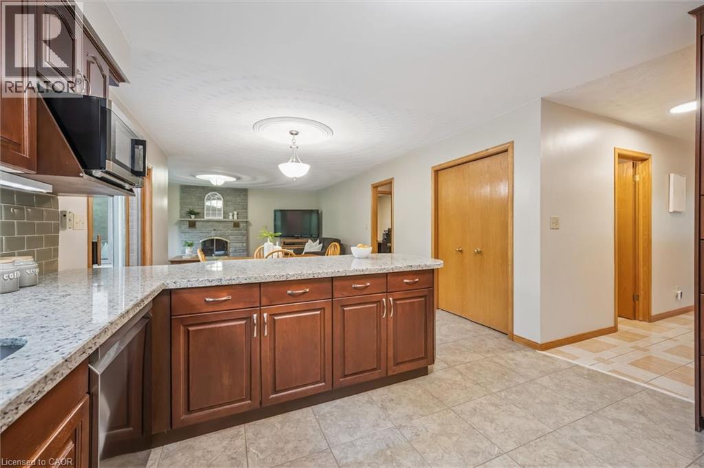 82 Corfield Drive, Kitchener, Ontario  N2A 3W9 - Photo 14 - 40805962