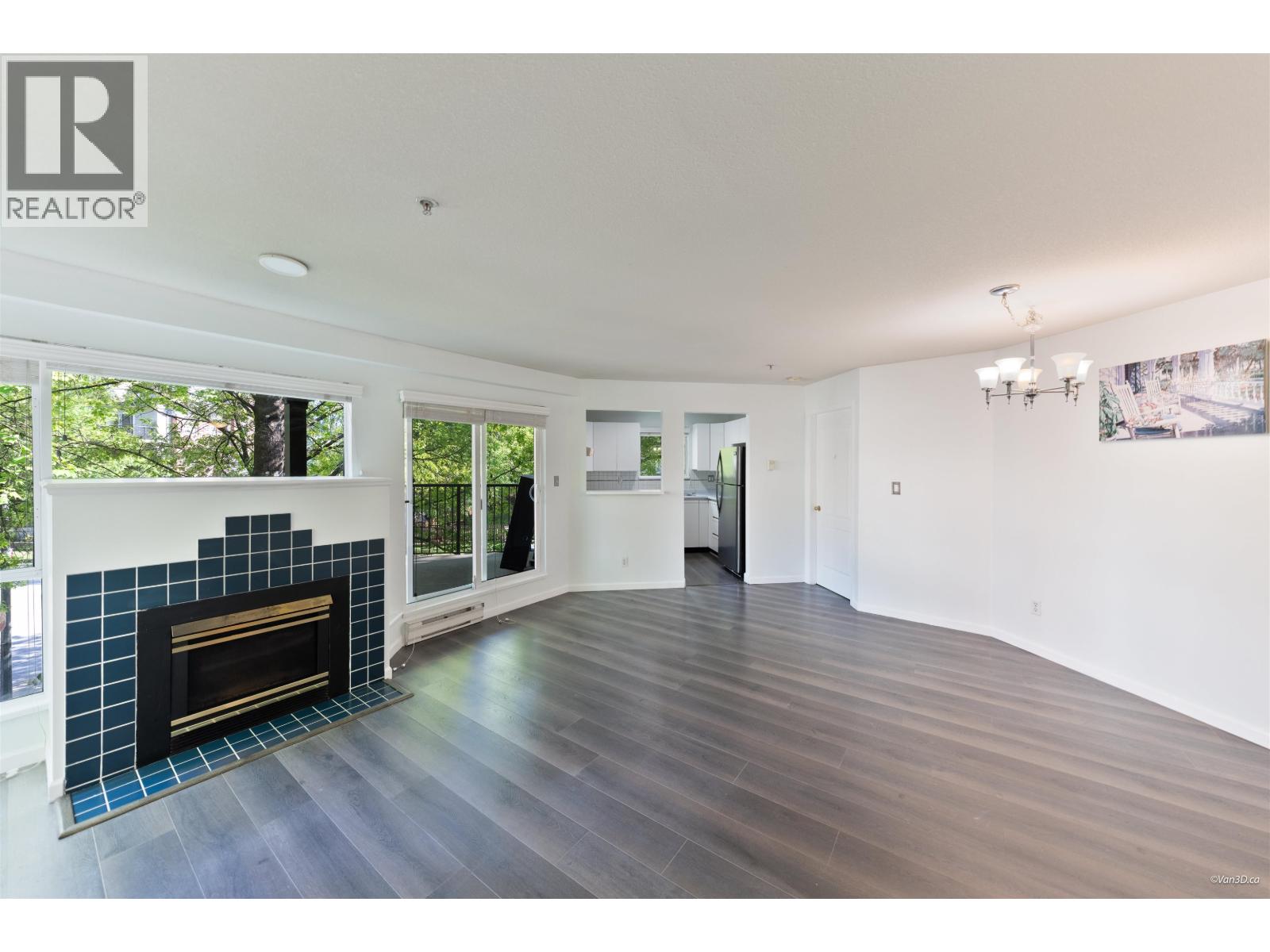 214 2401 Hawthorne Avenue, Port Coquitlam, British Columbia  V3C 6E9 - Photo 4 - R3119621