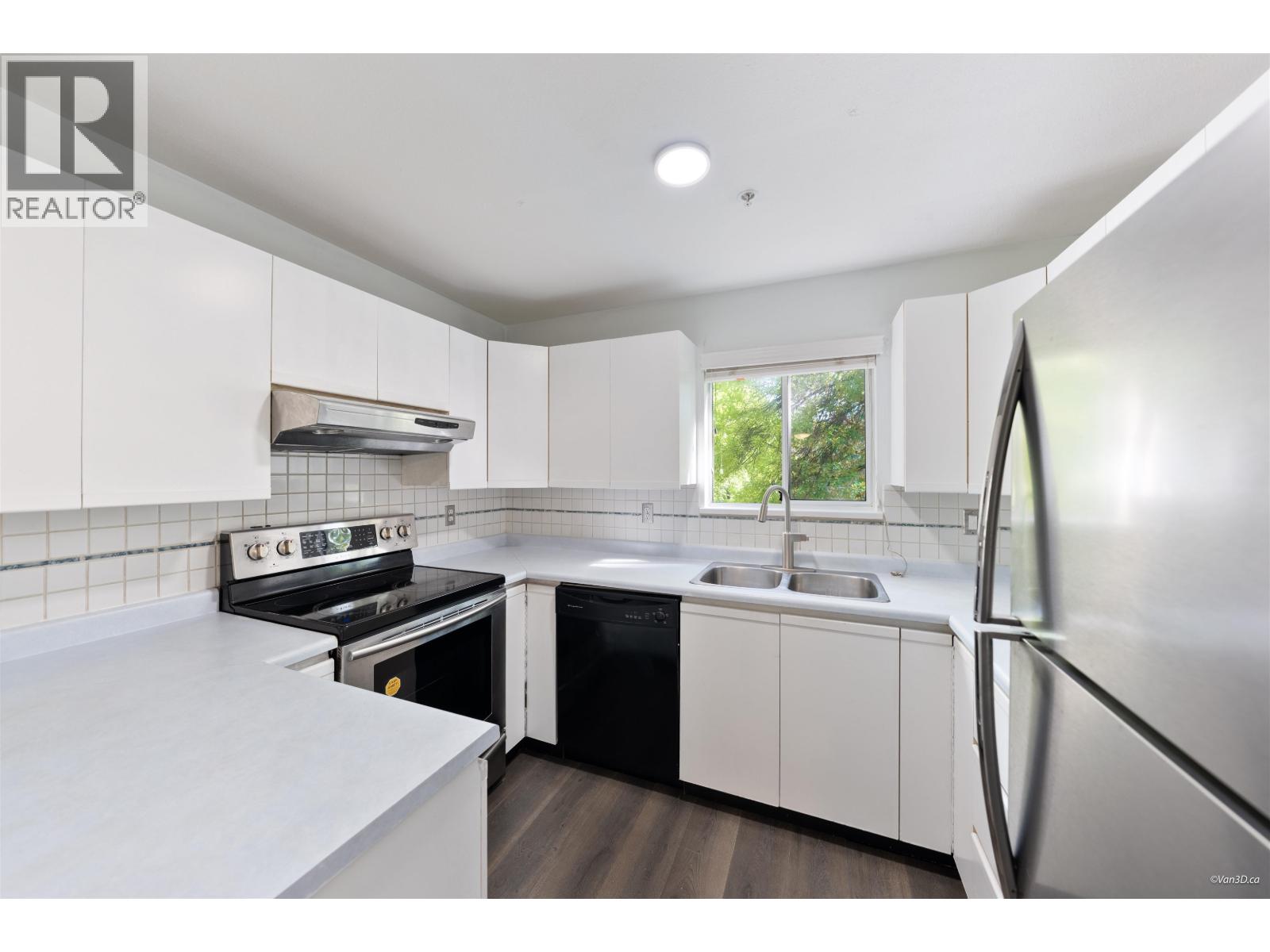214 2401 Hawthorne Avenue, Port Coquitlam, British Columbia  V3C 6E9 - Photo 8 - R3119621