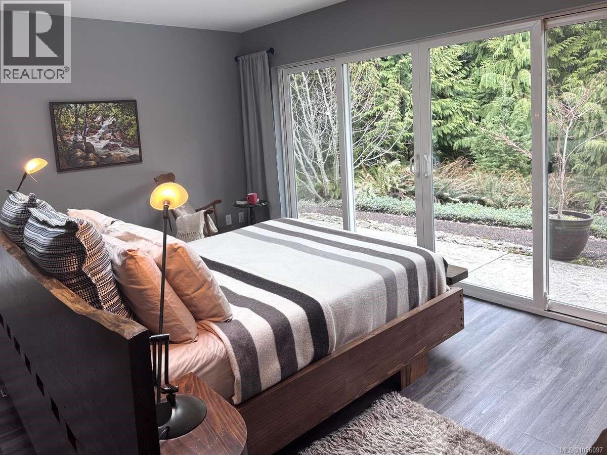 3881 Charlton Dr, Qualicum Beach, British Columbia  V9K 1Z3 - Photo 31 - 1036097