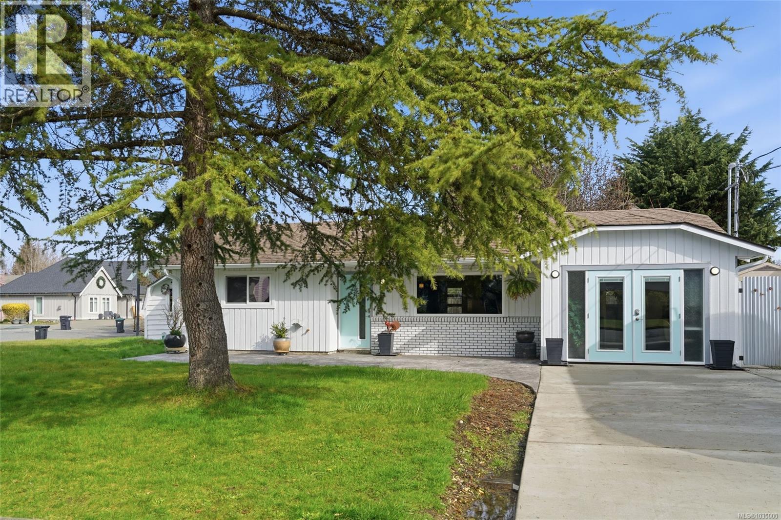 668 Foster Dr, Parksville, British Columbia  V9P 1A8 - Photo 1 - 1035000