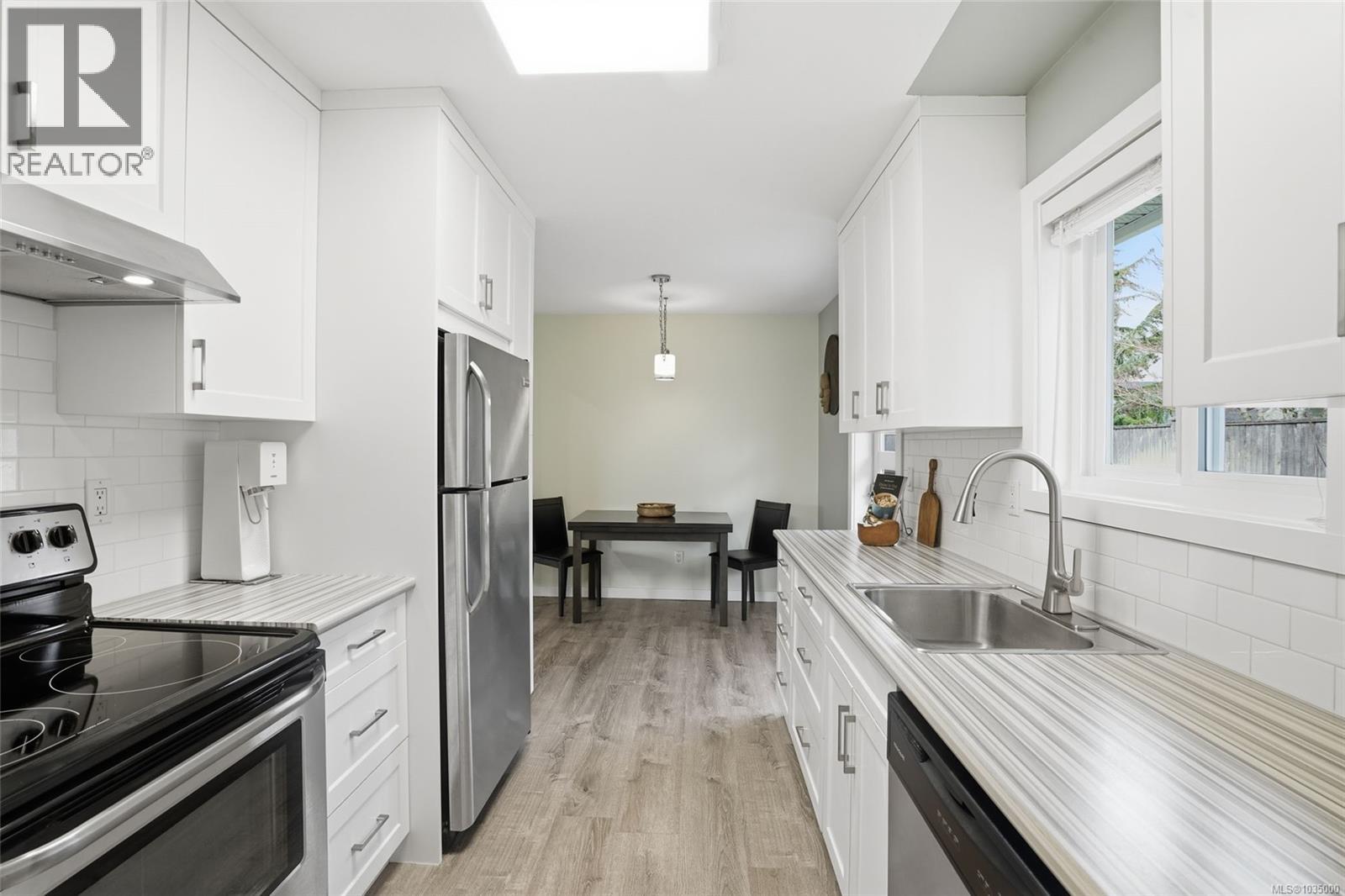 668 Foster Dr, Parksville, British Columbia  V9P 1A8 - Photo 4 - 1035000
