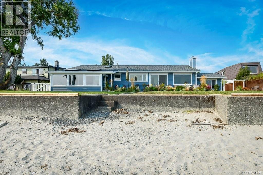 1938 Singing Sands Rd, Courtenay, British Columbia