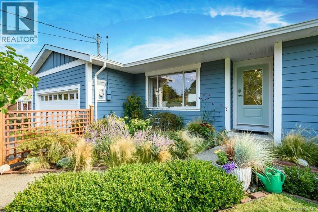 1938 Singing Sands Rd, Courtenay, British Columbia  V9M 3X9 - Photo 8 - 1034740