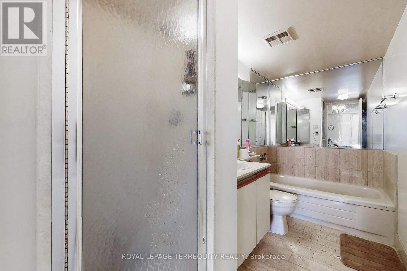 211 - 20 Cherrytree Drive, Brampton, Ontario  L6Y 3V1 - Photo 45 - W13061962