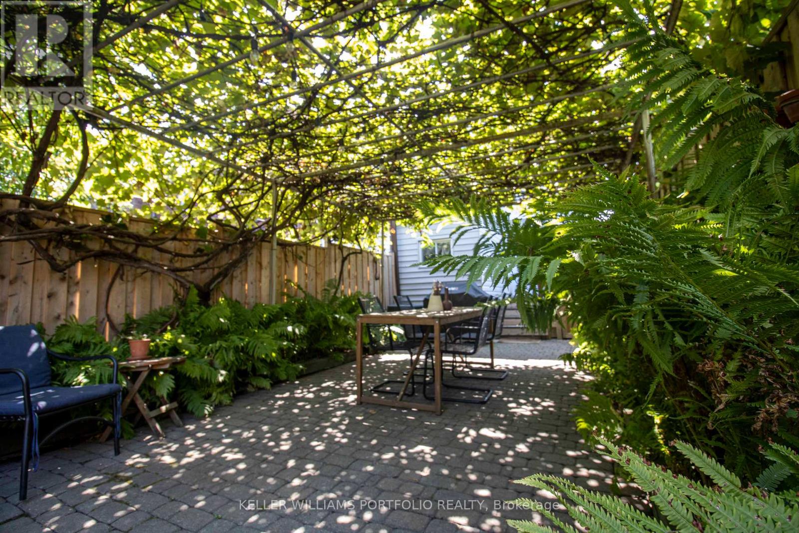 37 Rosethorn Avenue, Toronto, Ontario  M6N 3K7 - Photo 24 - W13097328