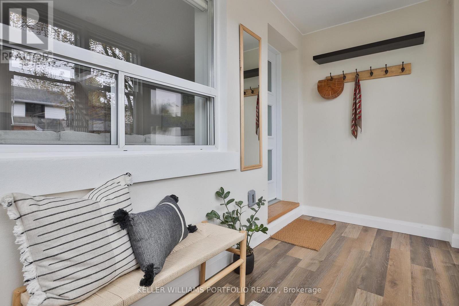 37 Rosethorn Avenue, Toronto, Ontario  M6N 3K7 - Photo 3 - W13097328