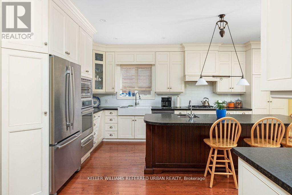 317 Rathburn Road, Toronto, Ontario  M9B 2L7 - Photo 12 - W13097376