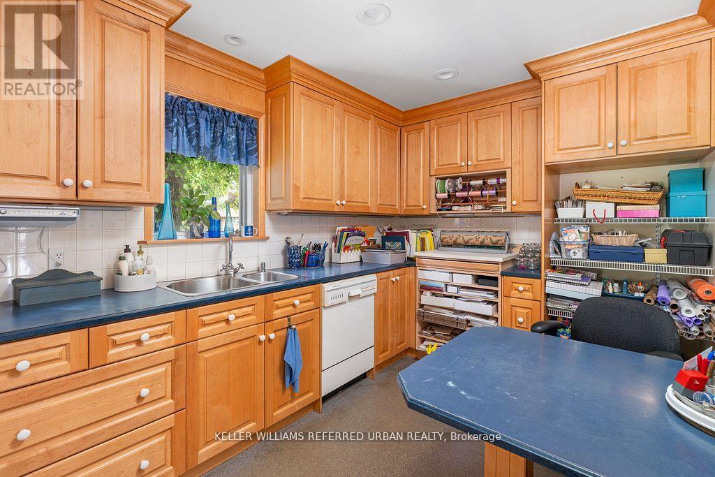 317 Rathburn Road, Toronto, Ontario  M9B 2L7 - Photo 18 - W13097376