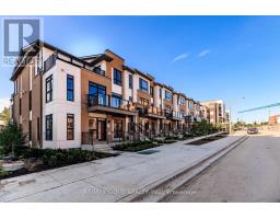 210 - 140 CANON JACKSON DRIVE, Toronto, Ontario