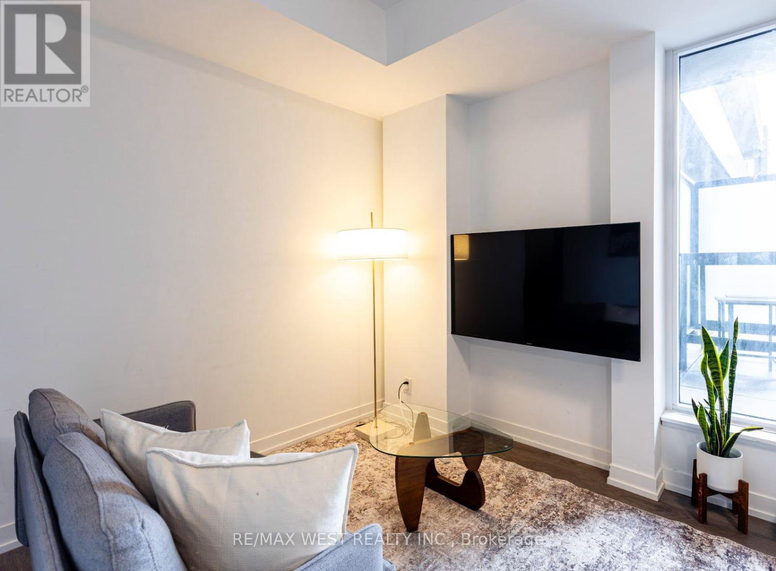 313 - 270 Dufferin Street, Toronto, Ontario  M6K 0H8 - Photo 4 - W13097434