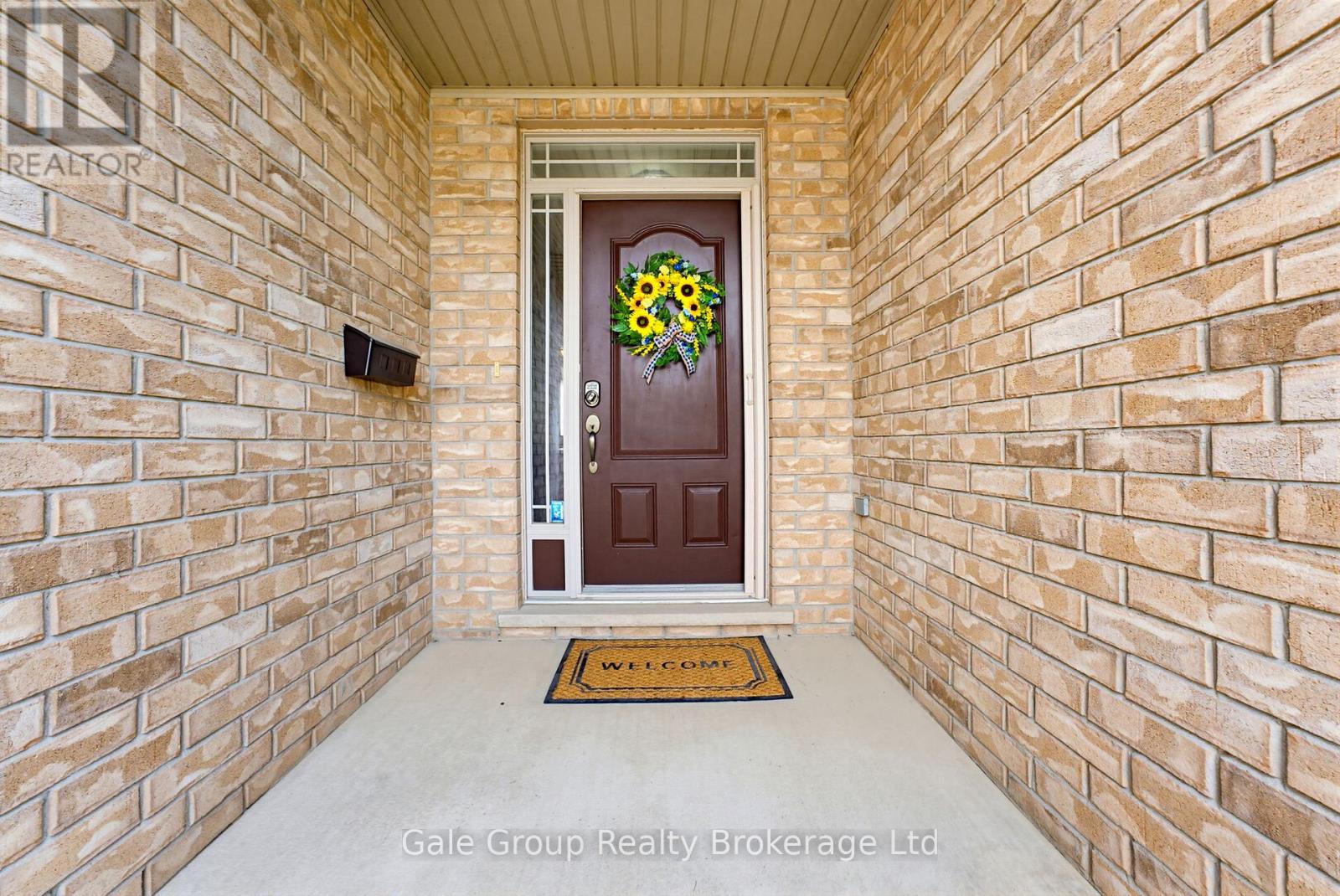 808 Stonegate Drive, Woodstock, Ontario  N4V 1H6 - Photo 3 - X13097466