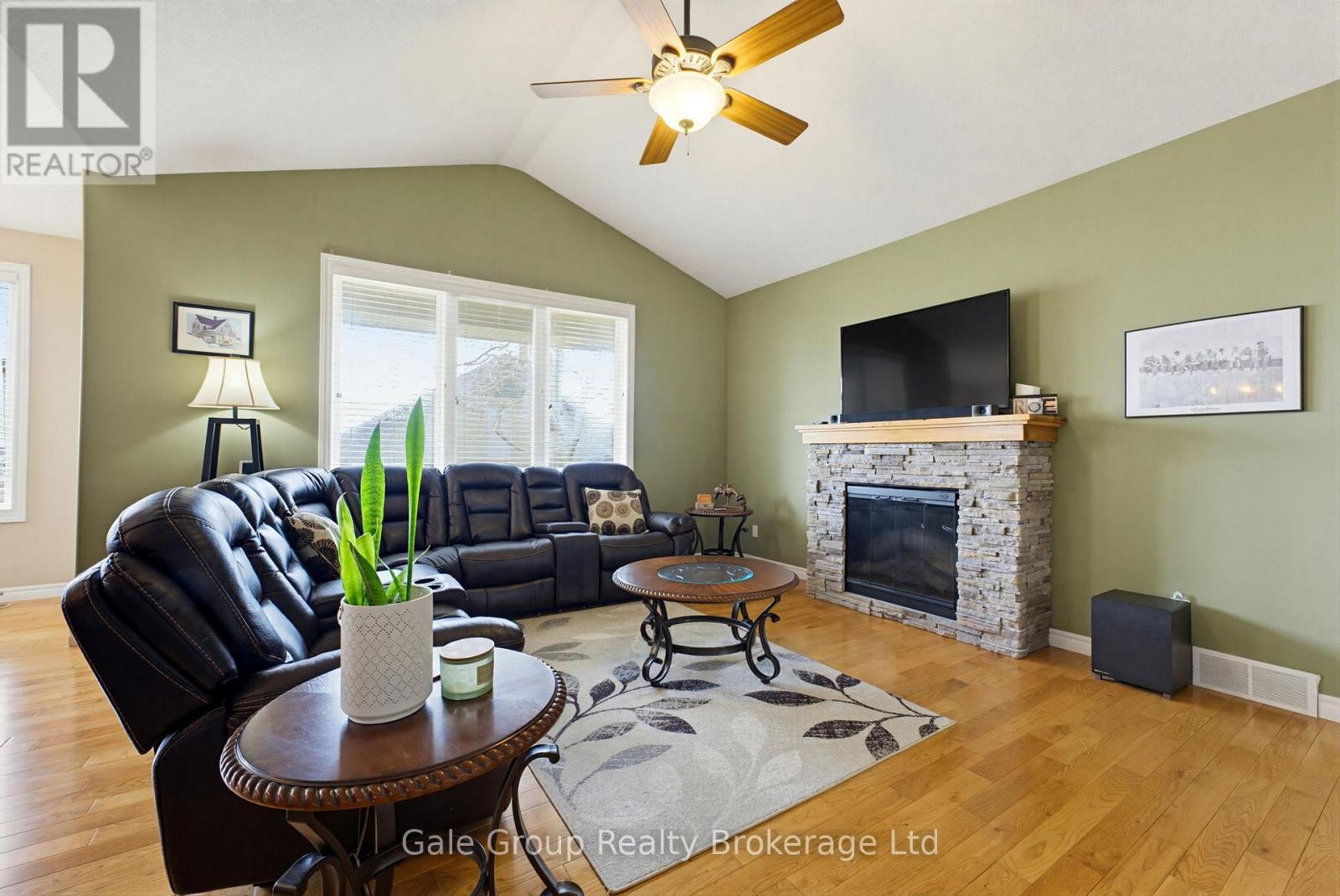 808 Stonegate Drive, Woodstock, Ontario  N4V 1H6 - Photo 7 - X13097466
