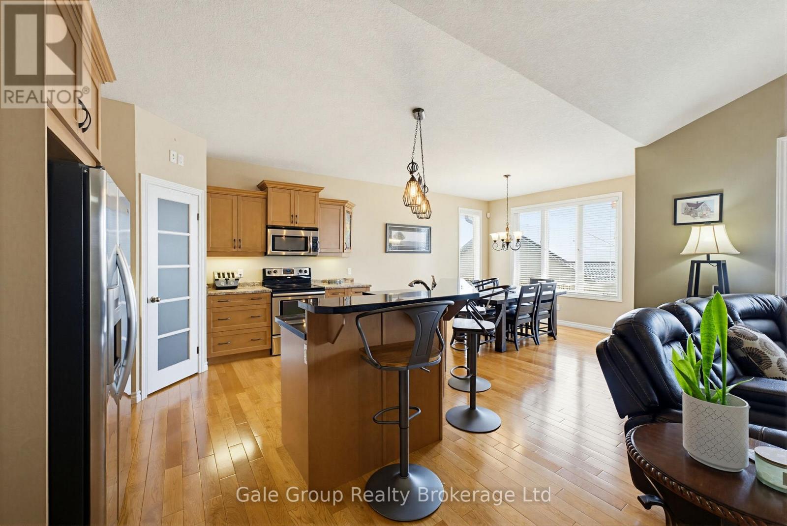 808 Stonegate Drive, Woodstock, Ontario  N4V 1H6 - Photo 8 - X13097466