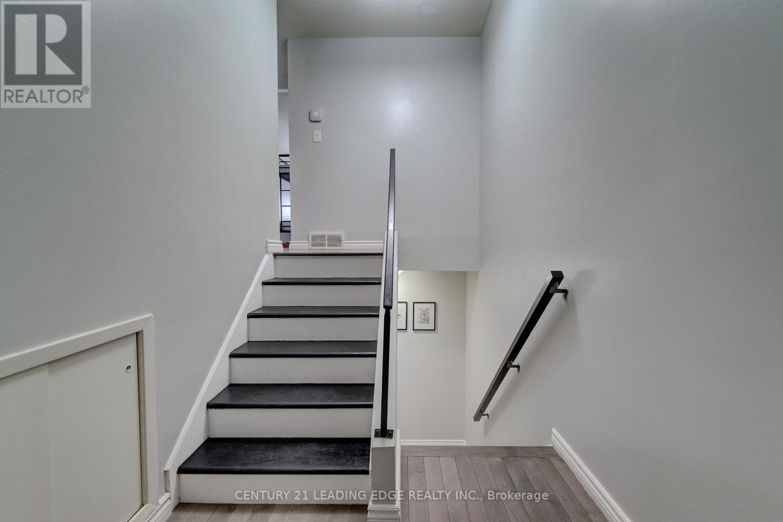 8 - 85 Albright Road, Hamilton, Ontario  L8K 6H1 - Photo 9 - X13097378