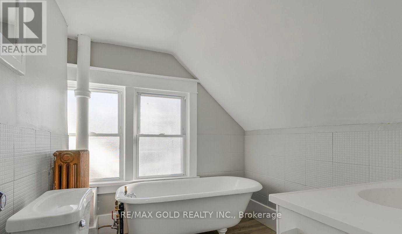 3 - 23 Avenue Place, Welland, Ontario  L3B 4B2 - Photo 10 - X13097392