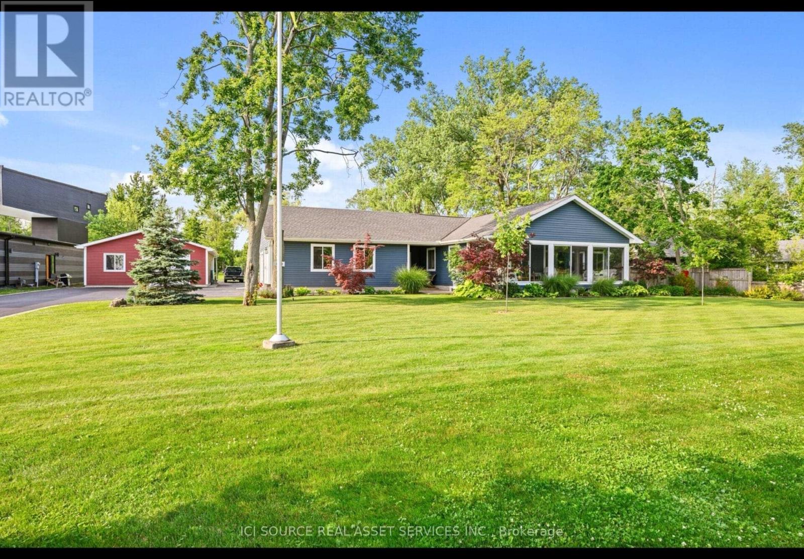 880 Edgemere Road, Fort Erie, Ontario  L2A 1A8 - Photo 2 - X13097442