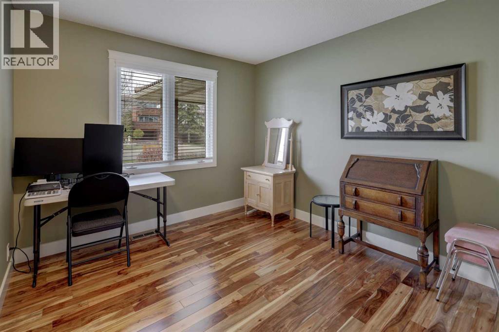 1304 Norfolk Drive NW, Calgary, Alberta  T2K 5P3 - Photo 23 - A2306550