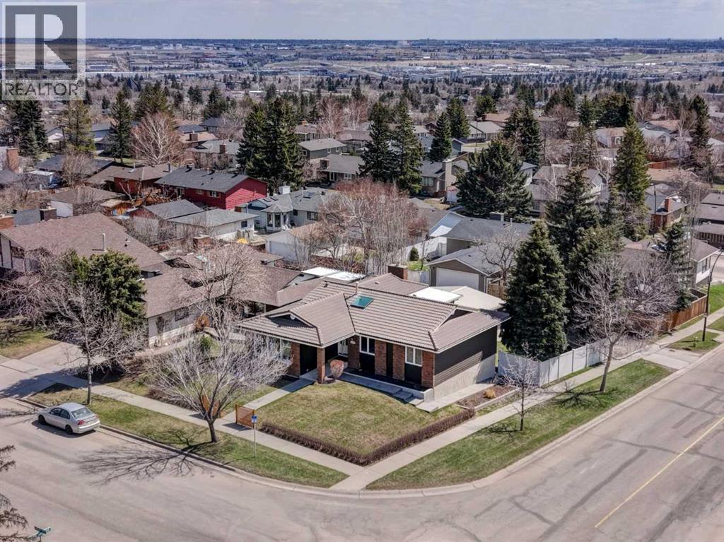 1304 Norfolk Drive NW, Calgary, Alberta  T2K 5P3 - Photo 39 - A2306550