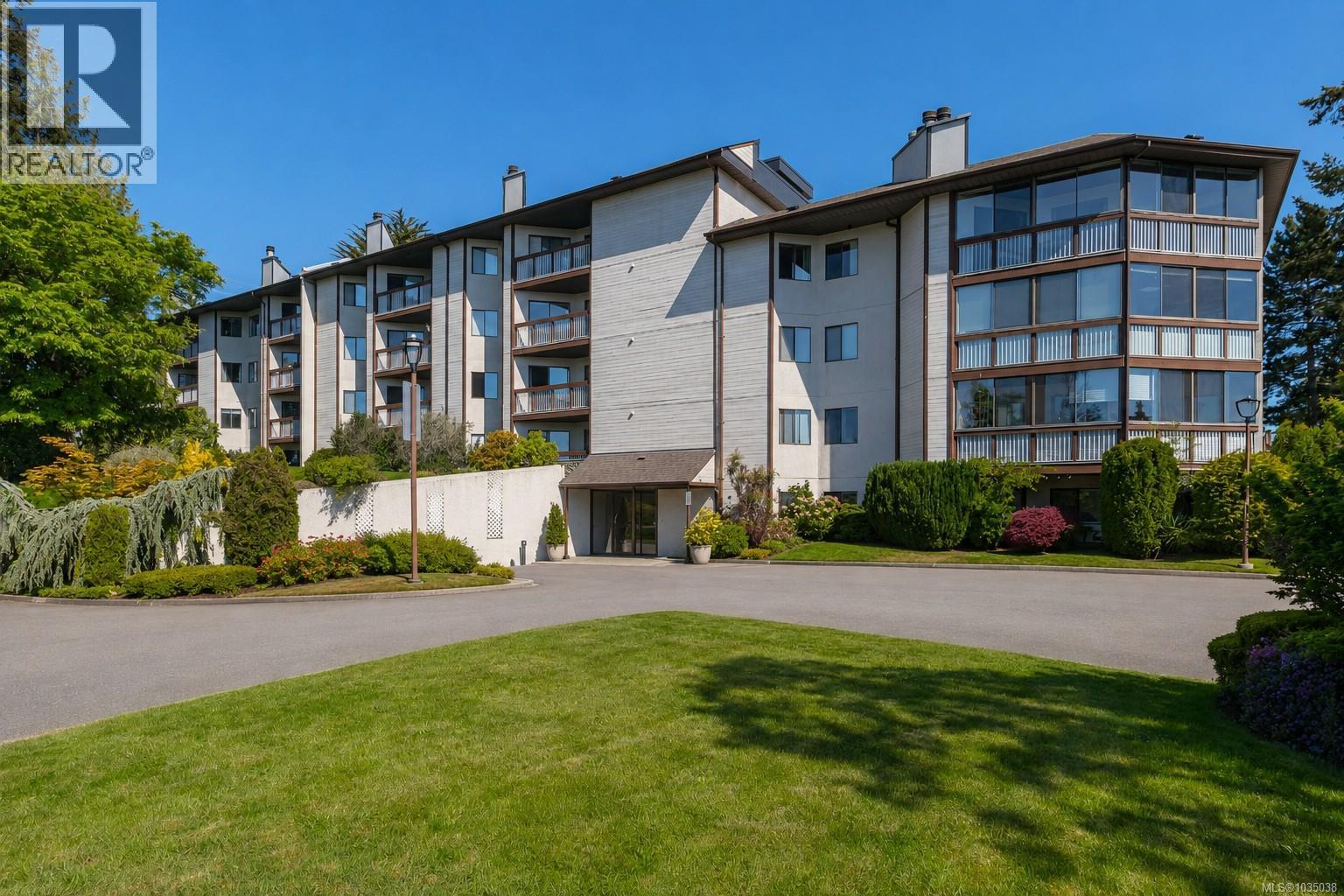 303 69 Gorge Rd W, Saanich, British Columbia  V9A 1L9 - Photo 1 - 1035038