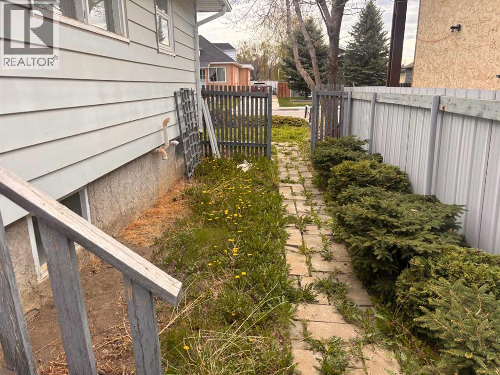 1238 8 Street N, Lethbridge, Alberta  T1H 1Z4 - Photo 27 - A2309017