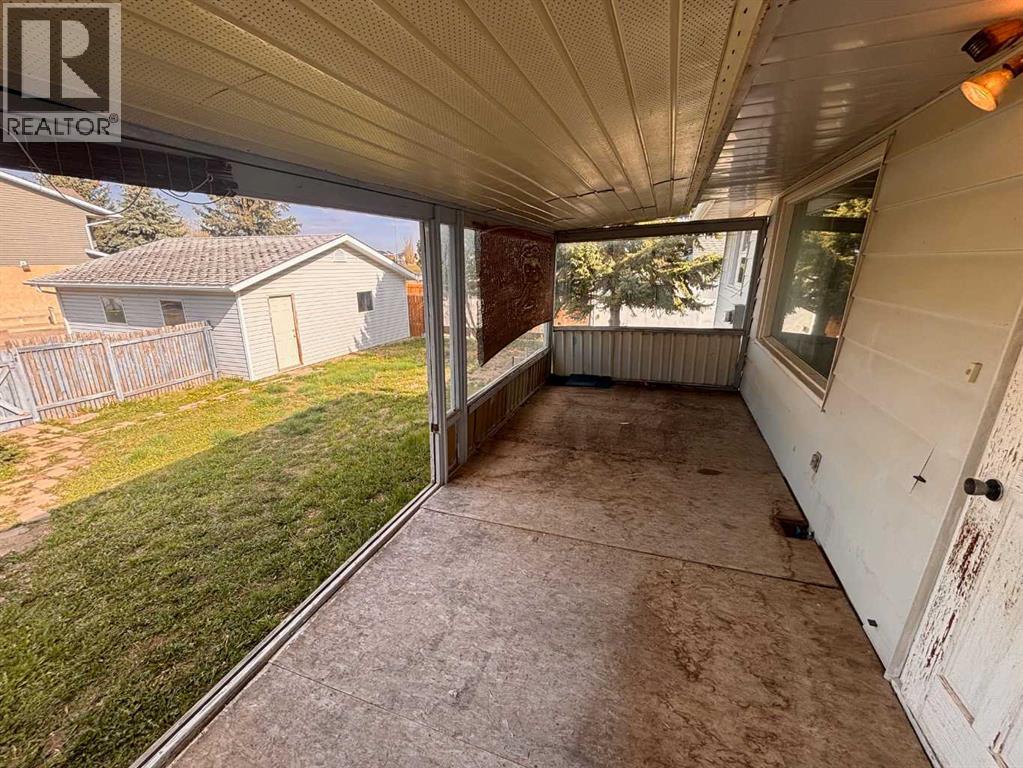 1238 8 Street N, Lethbridge, Alberta  T1H 1Z4 - Photo 7 - A2309017
