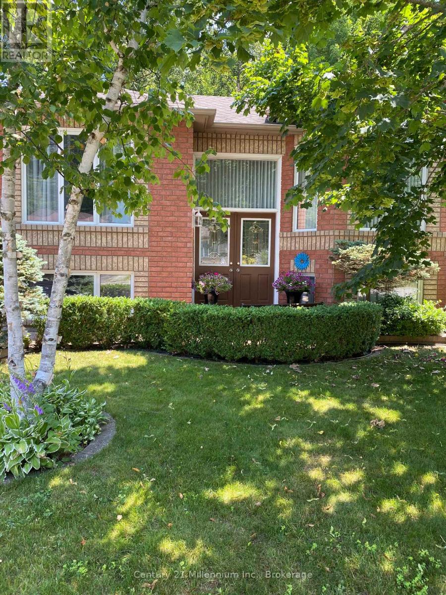 15 Brillinger Drive, Wasaga Beach, Ontario  L9Z 1L4 - Photo 2 - S13097462