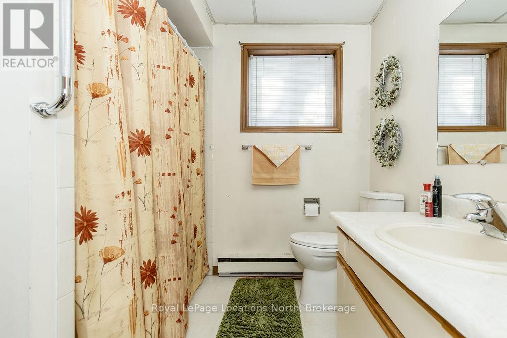 4 Shaw Street, Springwater (Elmvale), Ontario  L0L 1P0 - Photo 10 - S13097736