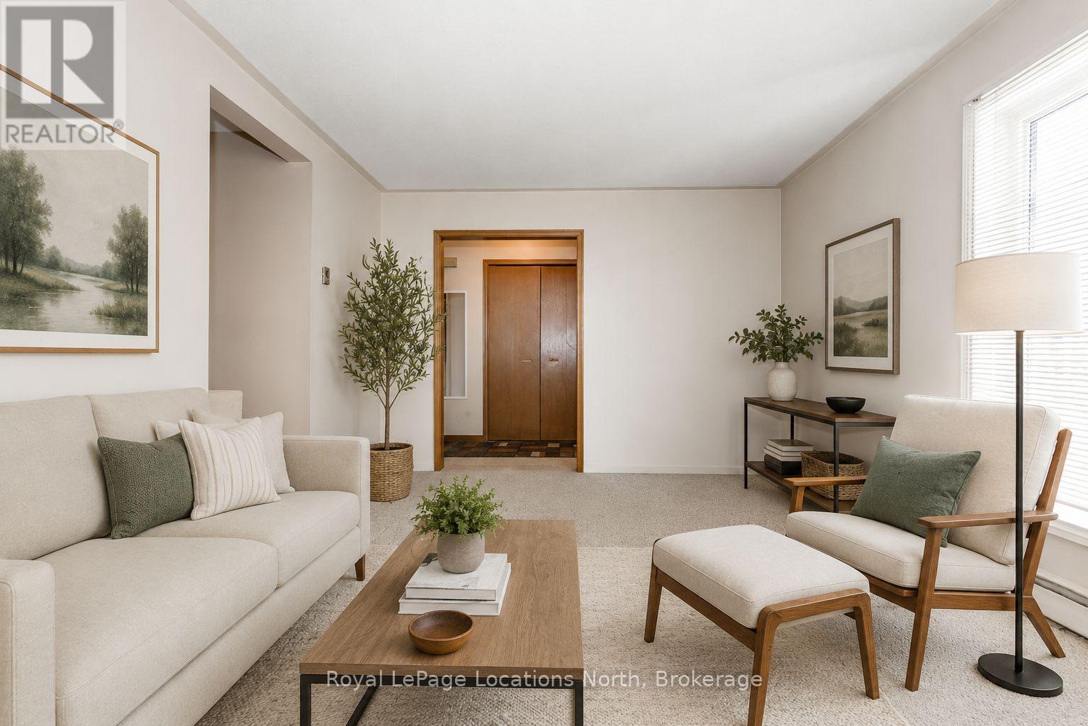 4 Shaw Street, Springwater (Elmvale), Ontario  L0L 1P0 - Photo 3 - S13097736