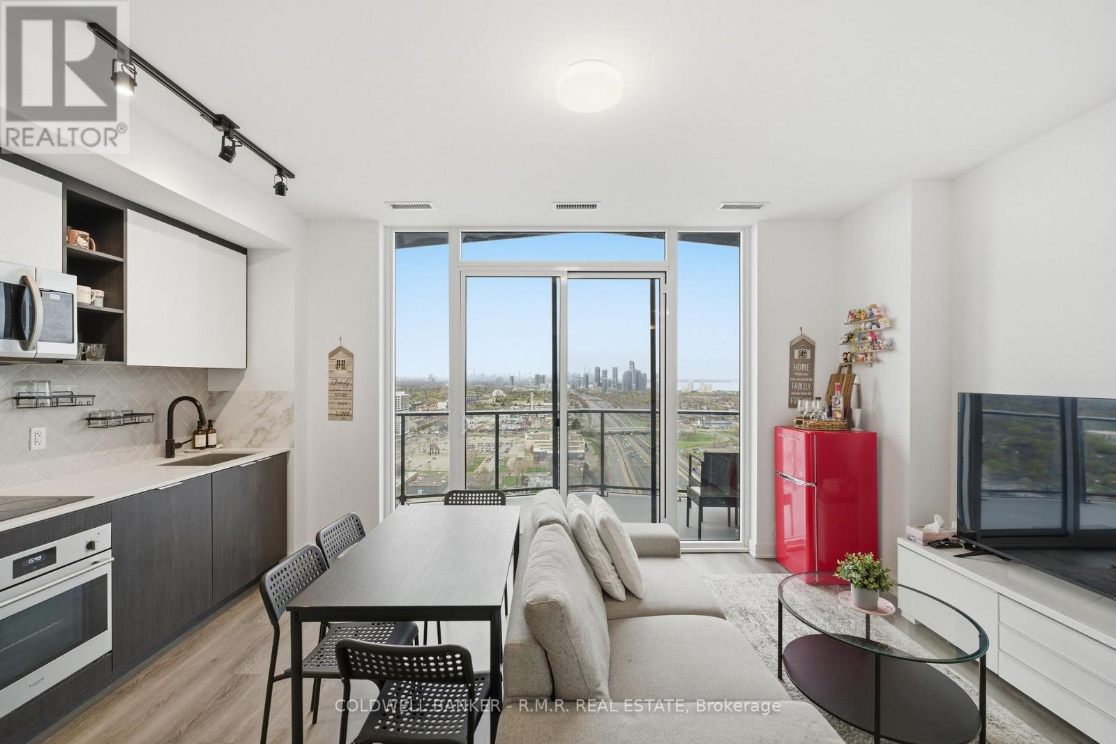 2707 - 36 Zorra Street, Toronto, Ontario  M8Z 0G5 - Photo 3 - W13097508