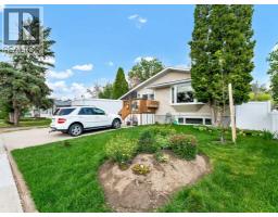215 4 Street SE, Redcliff, Alberta