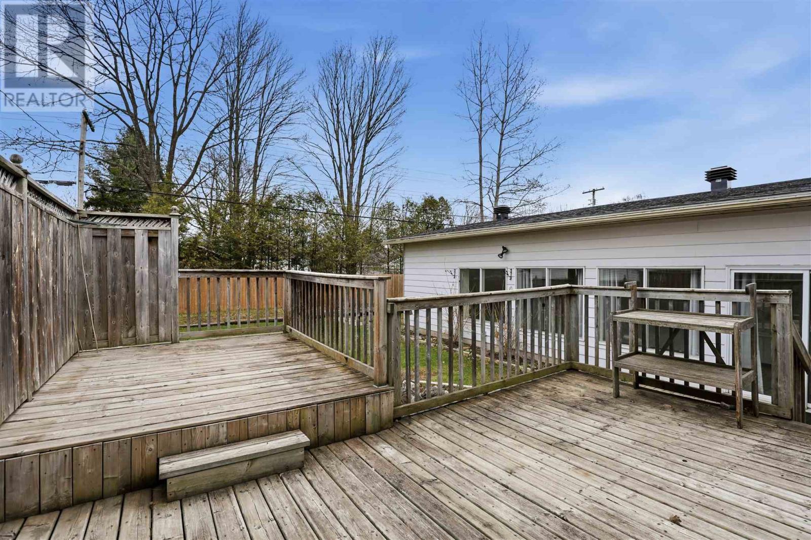 221 Chambers Ave, Sault Ste. Marie, Ontario  P6A 4V2 - Photo 39 - SM260914
