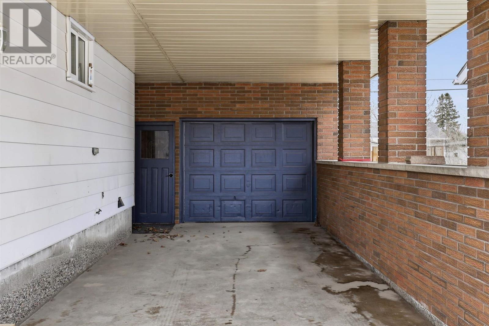 221 Chambers Ave, Sault Ste. Marie, Ontario  P6A 4V2 - Photo 40 - SM260914