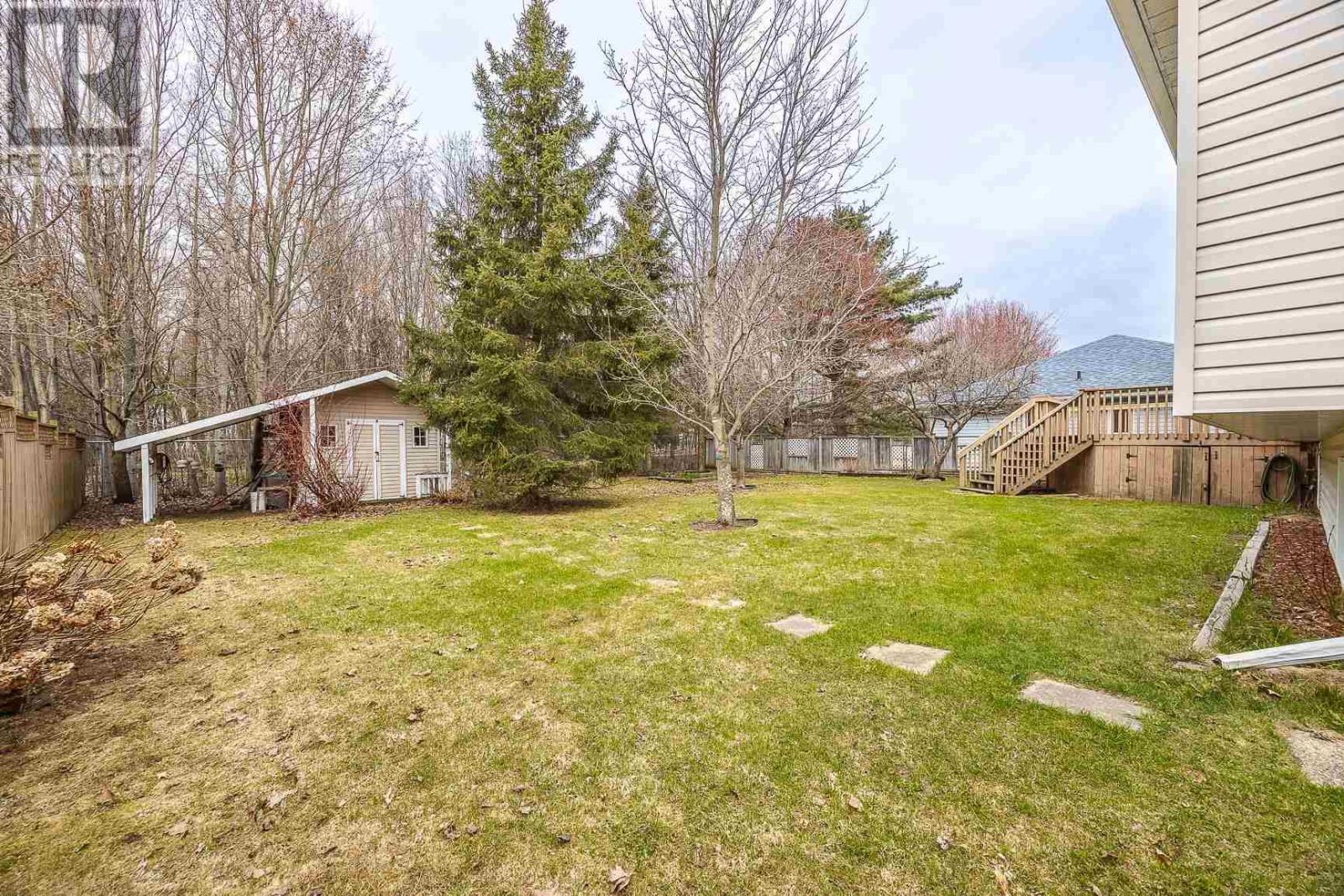 93 Queensgate Blvd, Sault Ste. Marie, Ontario  P6A 6Y4 - Photo 18 - SM260920