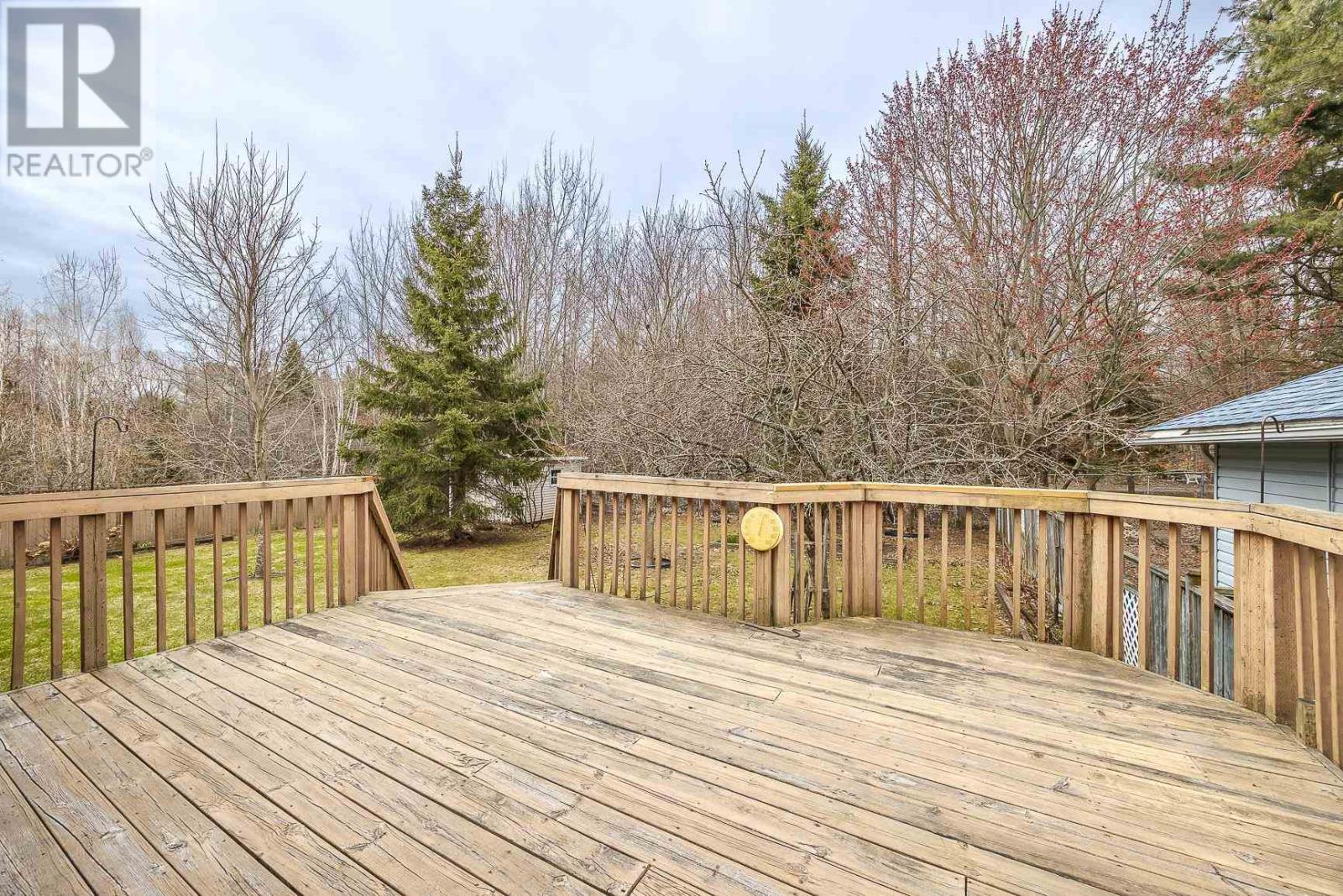 93 Queensgate Blvd, Sault Ste. Marie, Ontario  P6A 6Y4 - Photo 19 - SM260920