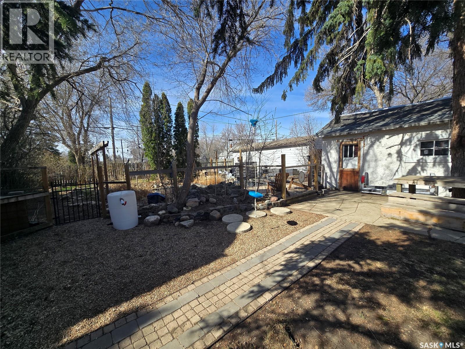 717 Coteau Avenue, Weyburn, Saskatchewan  S4H 0G9 - Photo 48 - SK031774
