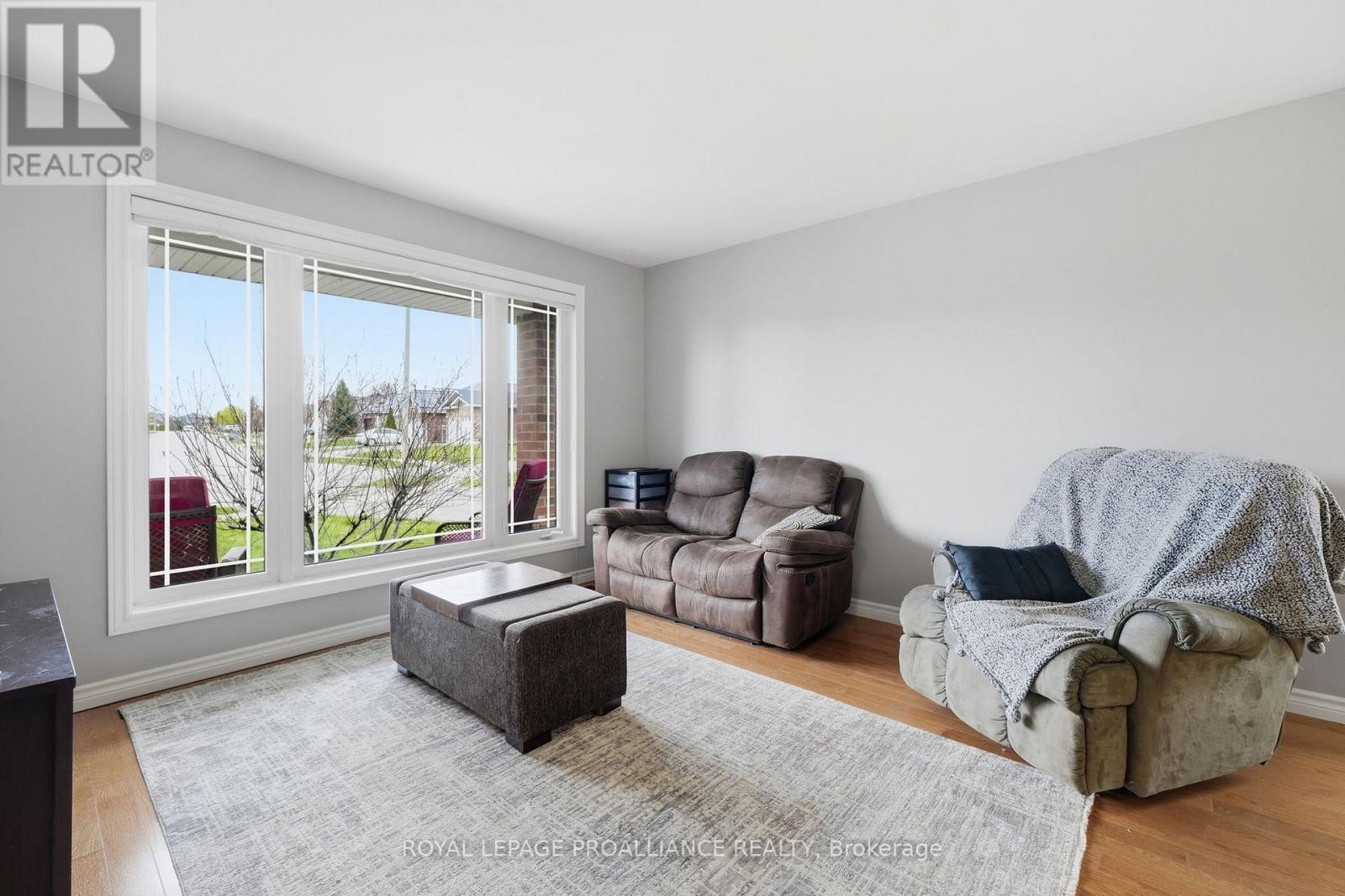 9 Essex Drive, Belleville, Ontario  K8M 0M5 - Photo 18 - X13097626