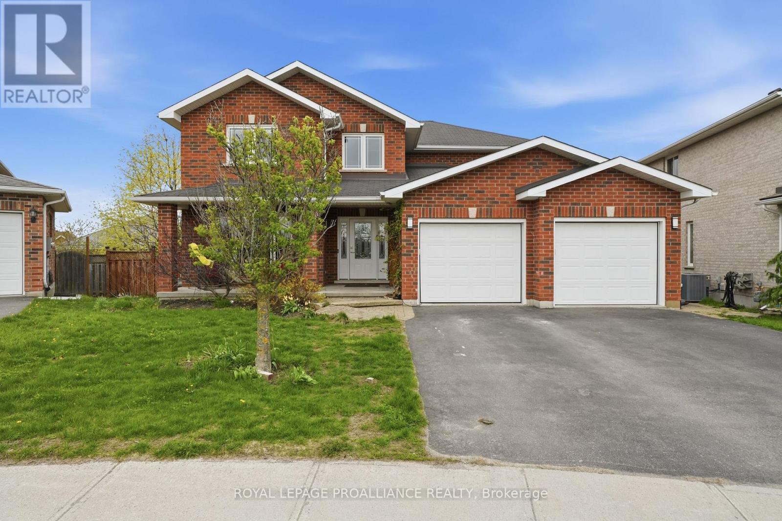 9 Essex Drive, Belleville, Ontario  K8M 0M5 - Photo 3 - X13097626