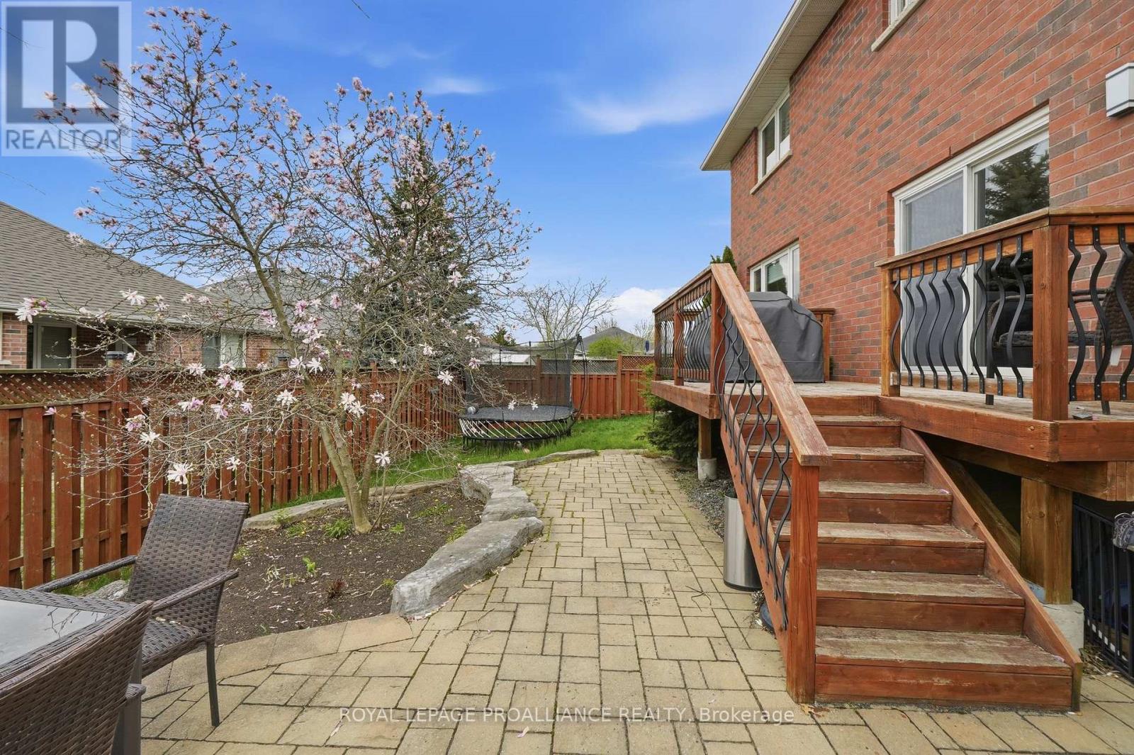 9 Essex Drive, Belleville, Ontario  K8M 0M5 - Photo 46 - X13097626