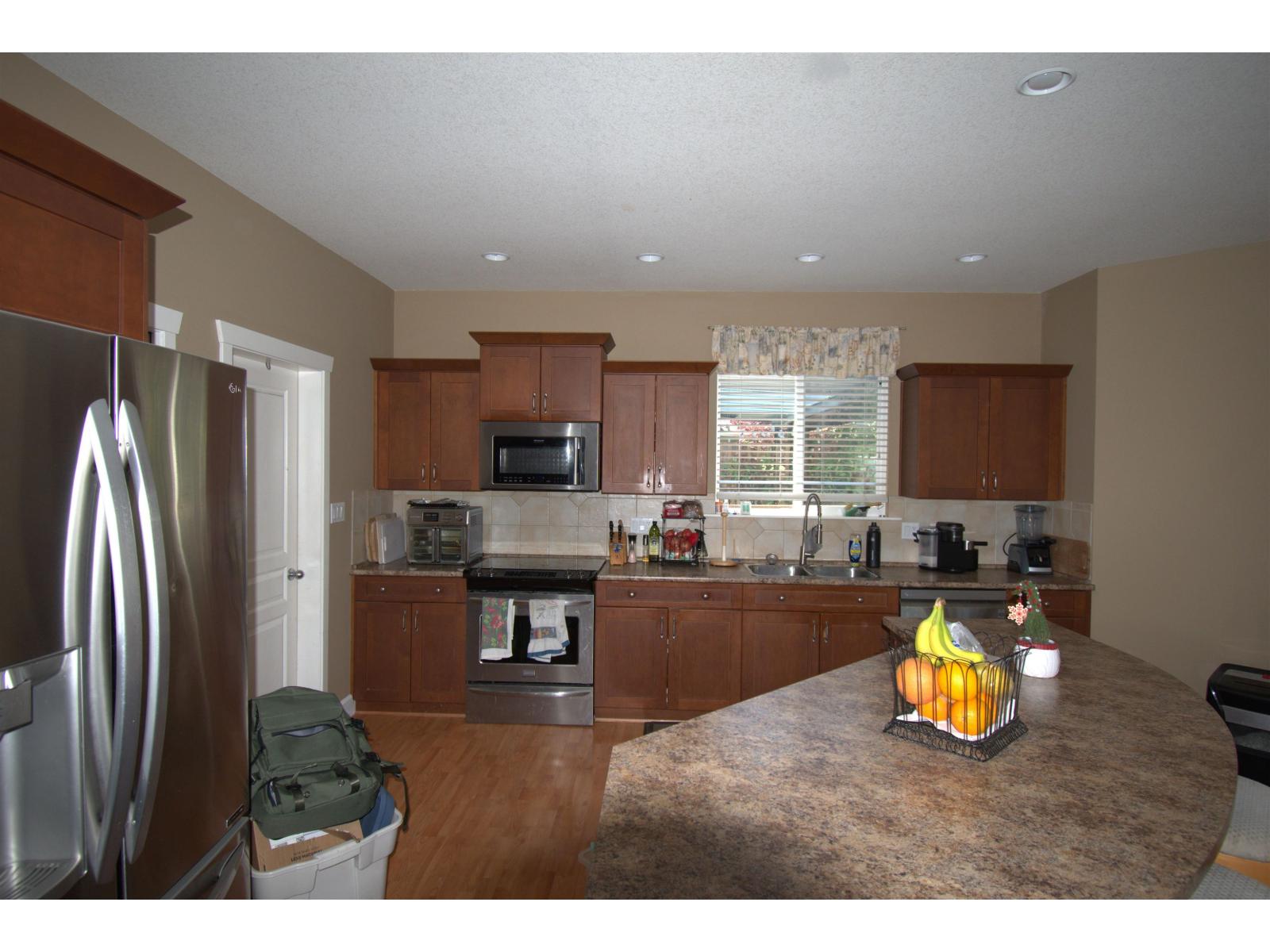 20177 71a Avenue, Langley, British Columbia  V2Y 3A1 - Photo 5 - R3120781