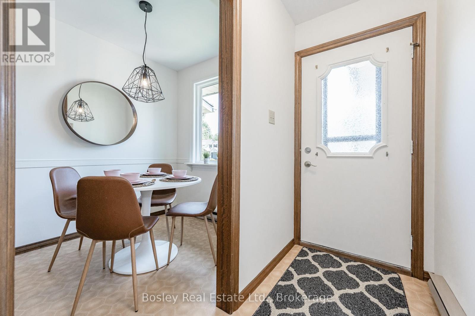 54 Koch Drive, Guelph, Ontario  N1G 4G7 - Photo 2 - X13097562