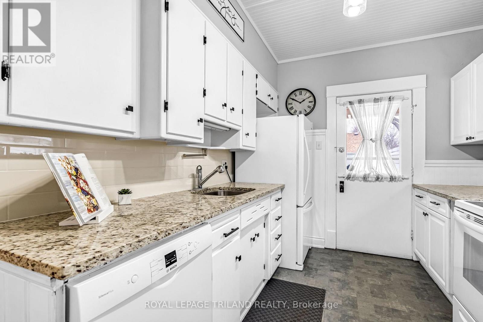 75 Chester Street, St. Thomas, Ontario  N5R 1V7 - Photo 20 - X13097550