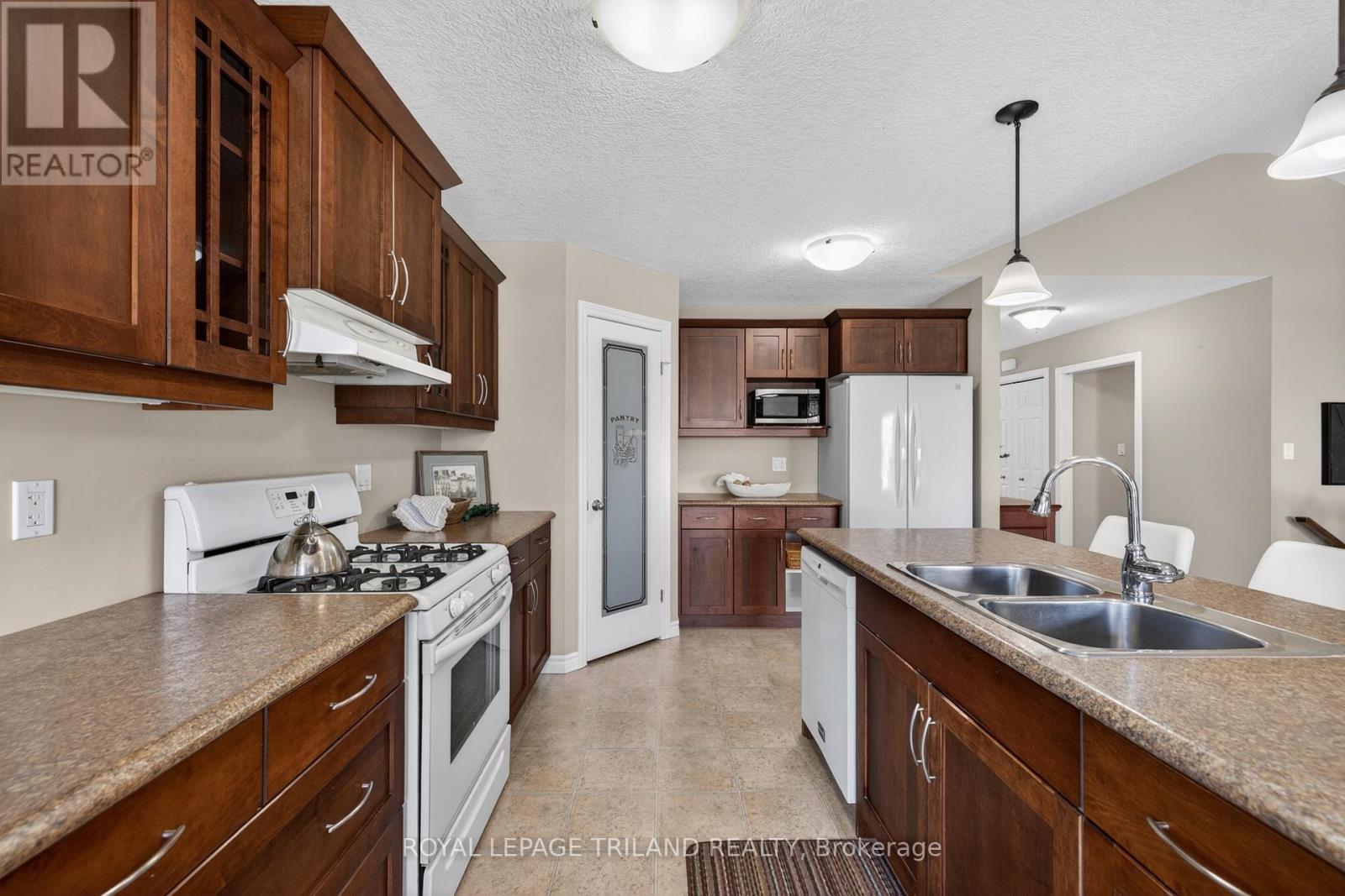5128 Imperial Road, Malahide, Ontario  N5H 2R2 - Photo 14 - X13097572