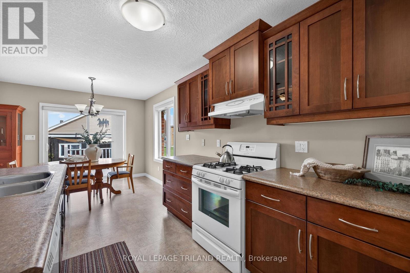 5128 Imperial Road, Malahide, Ontario  N5H 2R2 - Photo 16 - X13097572