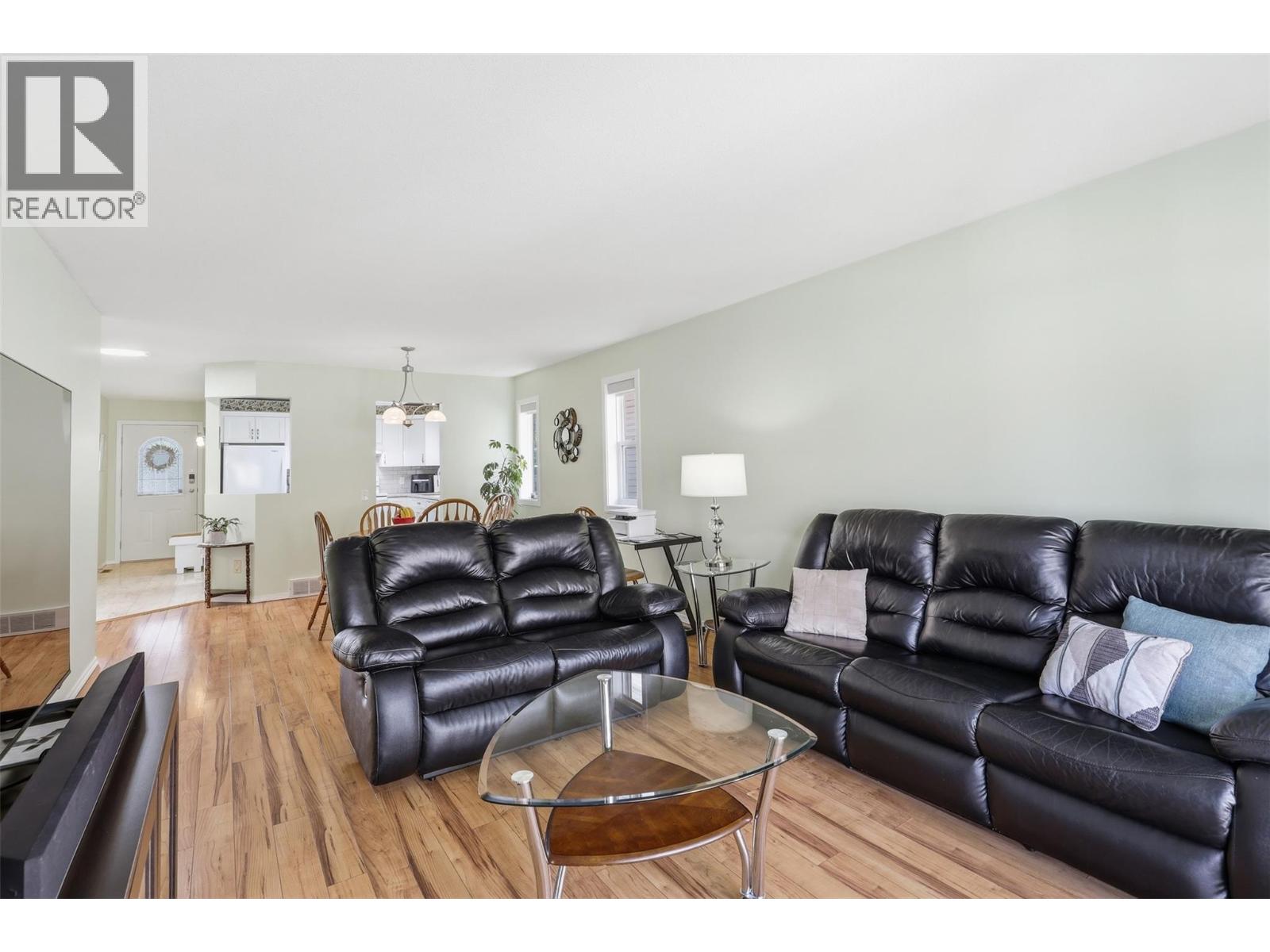 1195 14 Street Unit# 4, Kamloops, British Columbia  V2B 8L1 - Photo 11 - 10386548