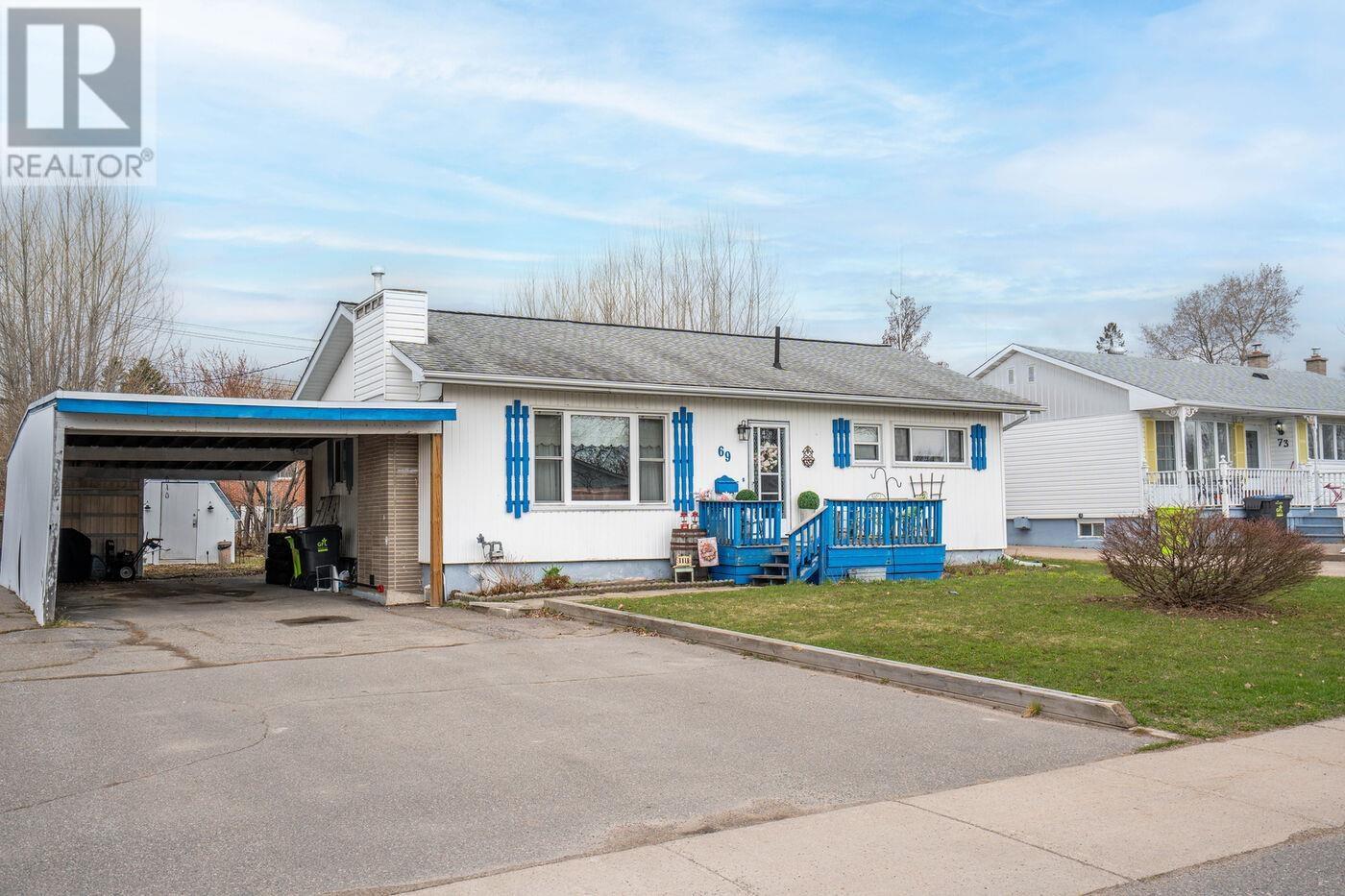 69 Pentagon Blvd, Sault Ste. Marie, Ontario  P6B 5J2 - Photo 1 - SM260921