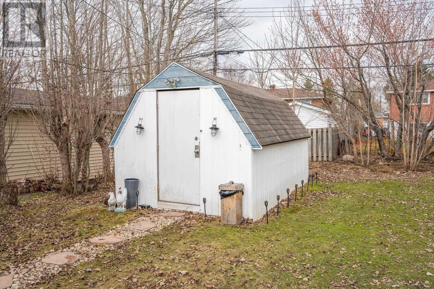 69 Pentagon Blvd, Sault Ste. Marie, Ontario  P6B 5J2 - Photo 31 - SM260921