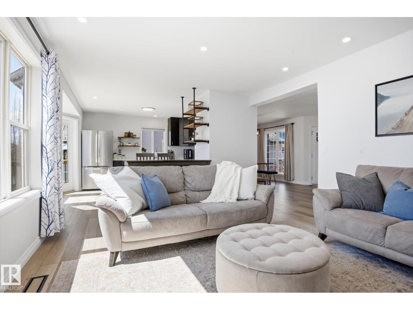 4947 149 Av Nw, Edmonton, Alberta  T5Y 2W9 - Photo 9 - E4486301