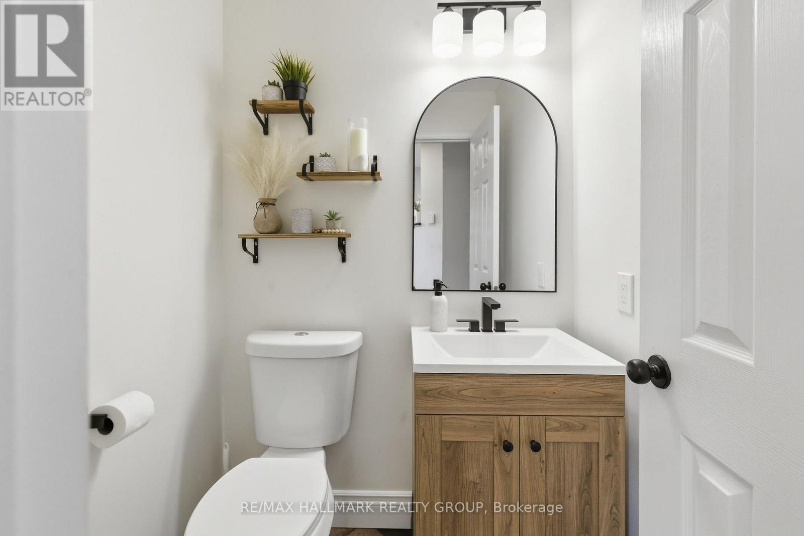 11 Binbury Way, Ottawa, Ontario  K1T 4B7 - Photo 6 - X13097516
